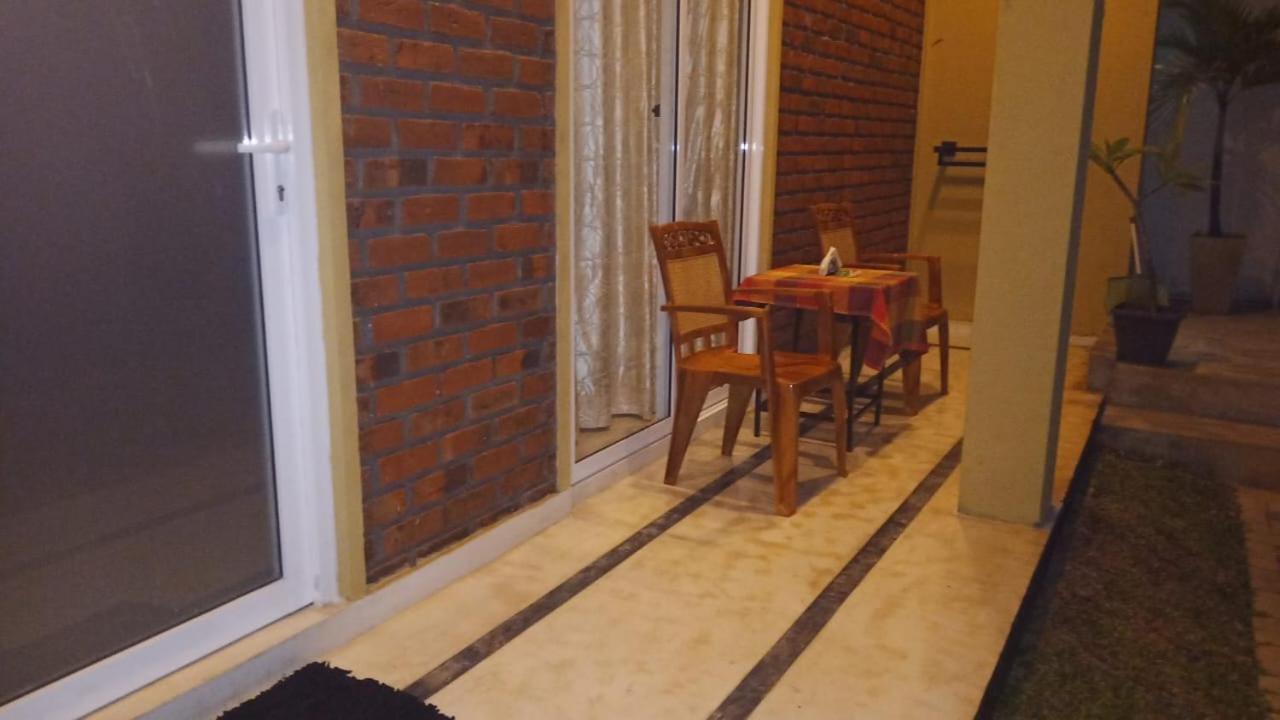 نيجومبو Petit Guest House المظهر الخارجي الصورة